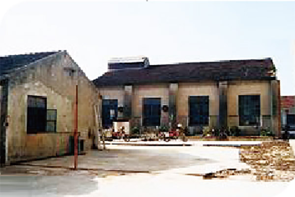1984年，创立国强电磁线厂，中国电磁线乡镇企业