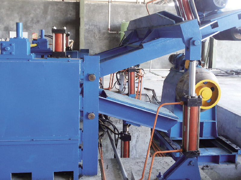 How to adjust and control the cutting effect of pipe making machine cutting machine