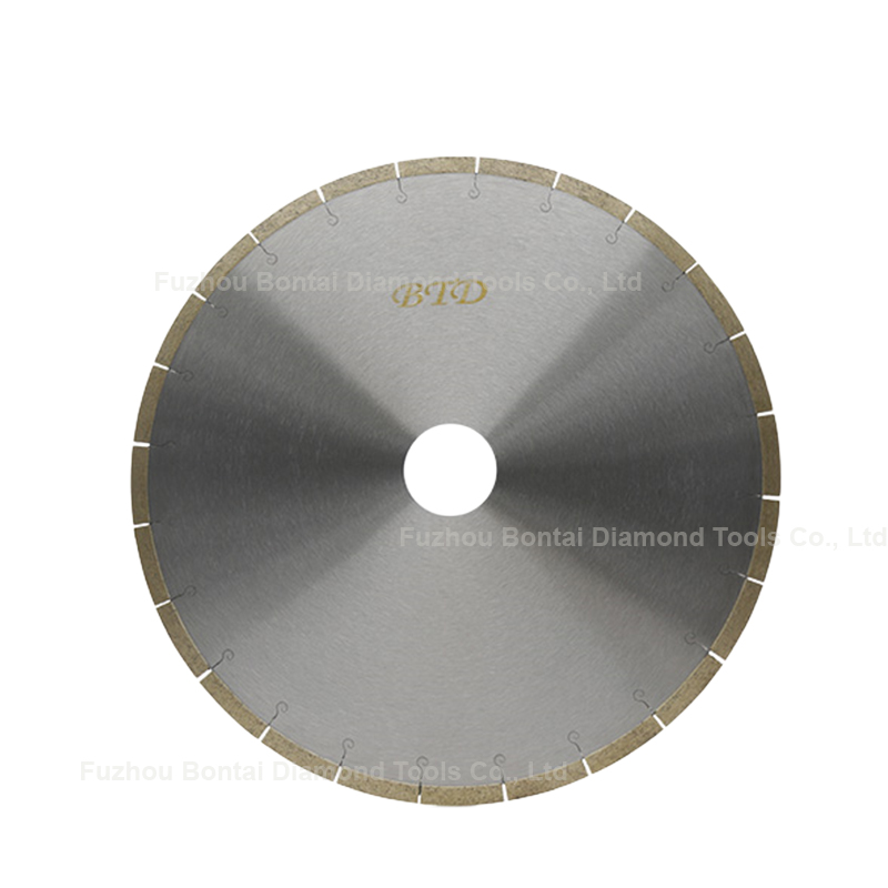 Continuous rim J-Slot diamond saw blade for ceramic, tile and porcelain