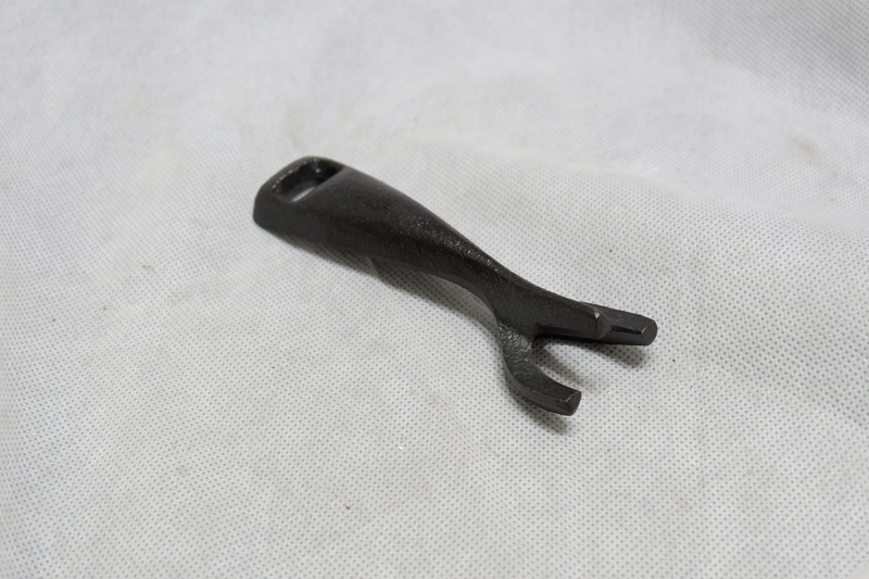 pre-seasoned cast iron handle
