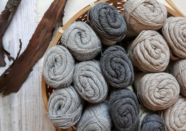 What are the characteristics of twisted yarn?