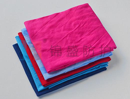 Colored cleaning cloth