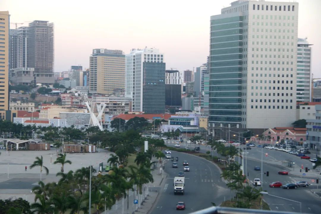 Inflation to fall sharply in Angola