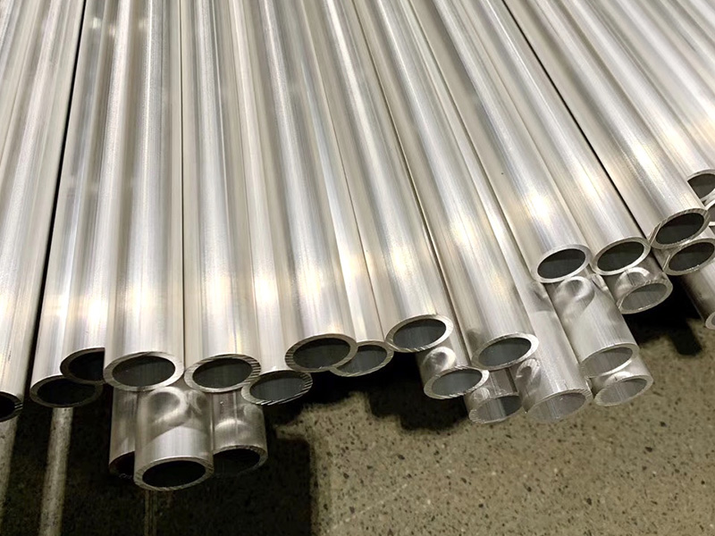 Choosing the Right Extruded Pipe for Your Alloy Needs: A Comprehensive Guide