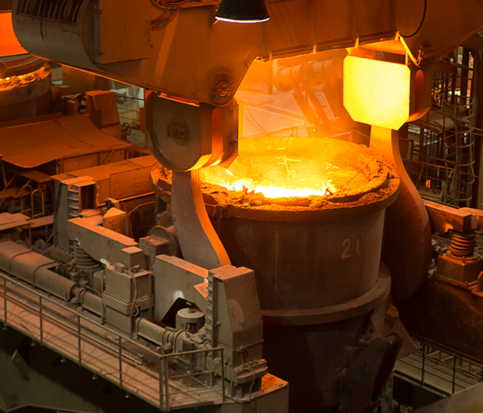 Solution for online detection of molten steel temperature in refining furnace