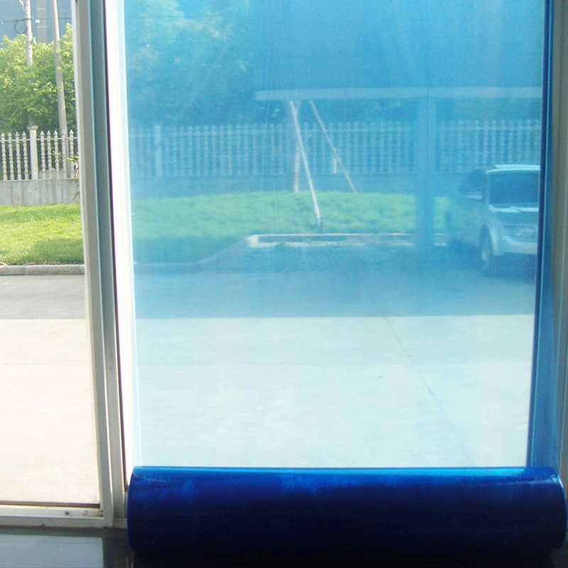 Manufacturing method of protective film for plastic door and window profiles
