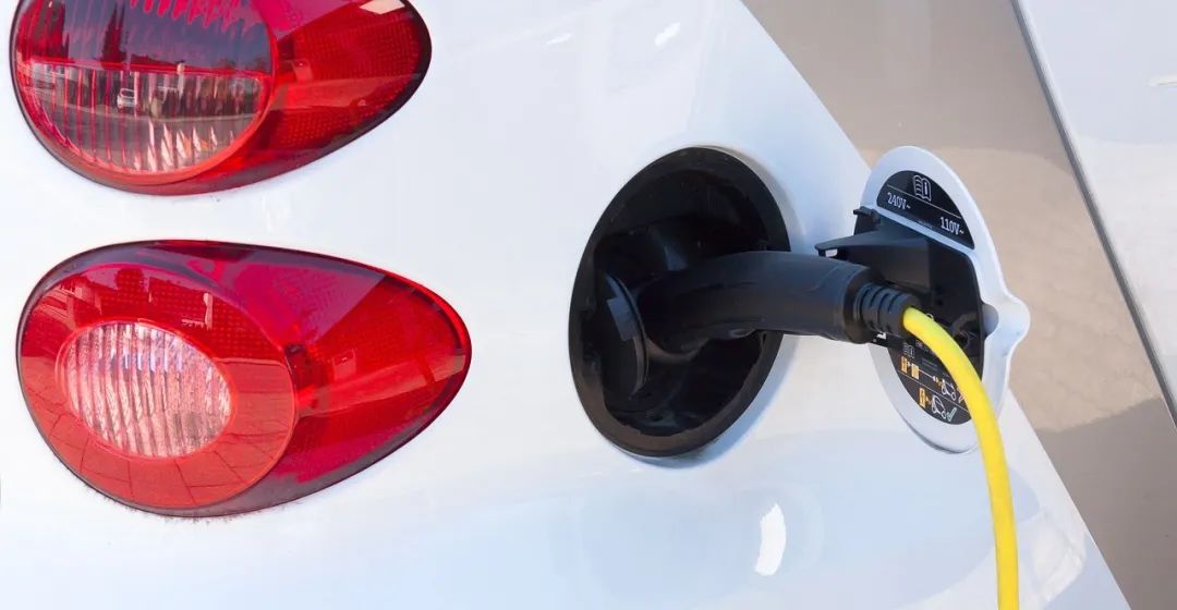 沙特将在全国各地推出电动汽车充电站