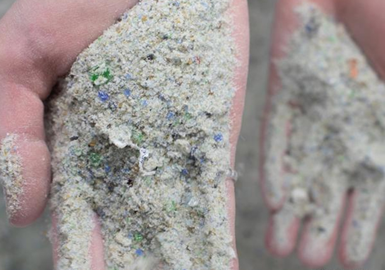 美国用碎玻璃做成人工沙滩，到底是环保回收，还是哗众取宠？