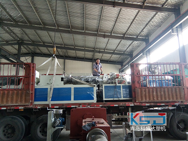 Delivery-for-PVC-double-pipe-machine