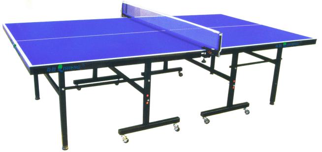 Folding mobile table tennis table