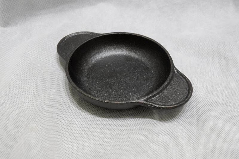 pre-seasoned cast iron fajita pan