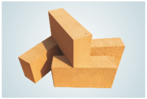 High-strength clay heat-insulating refractory brick