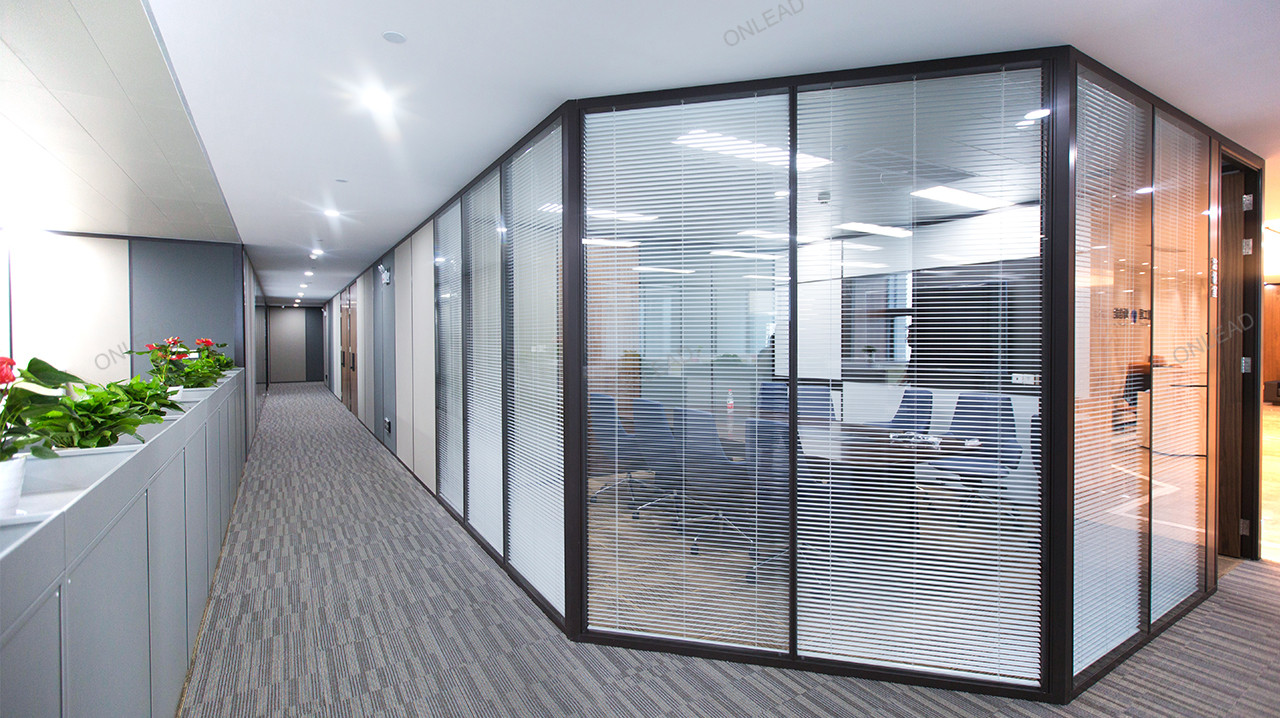 Open frame double glass partition