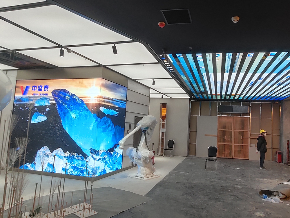 北京P2.5長方形スクリーン13平方メートルとP4スカイスクリーン19平方メートル