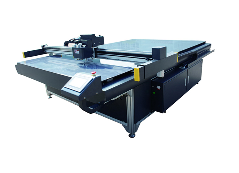 New DCZ70 series high speed flatbed digital cutter