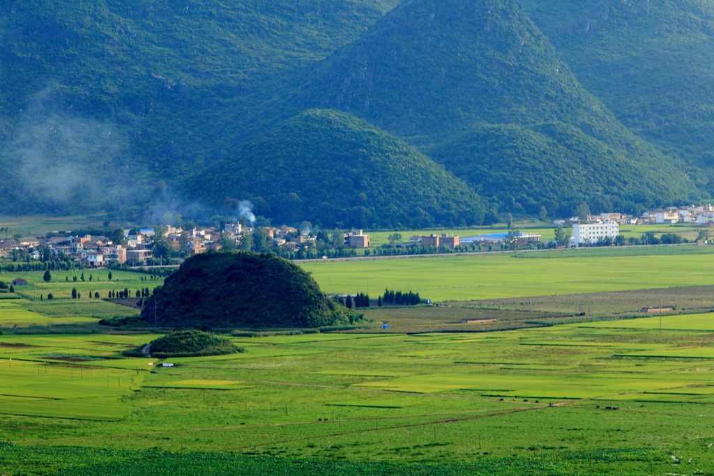 The Puzhehei Yi Village