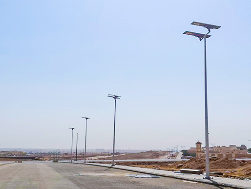 沙特高亮度一体化太阳能路灯项目
