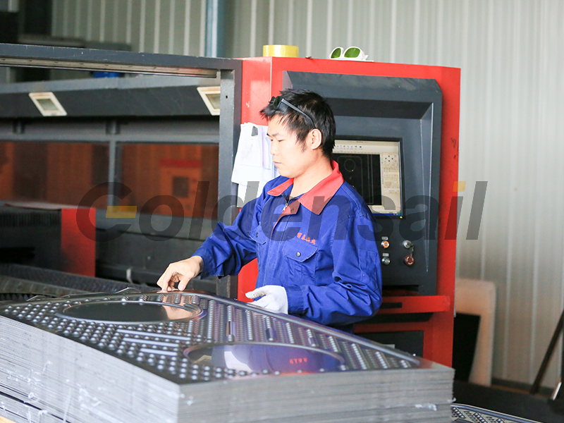 Máquinas de corte láser CNC -2