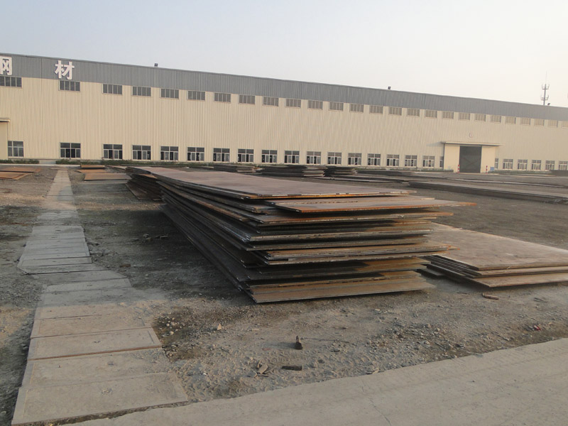 长阳市场经营二部新进3000吨首钢板