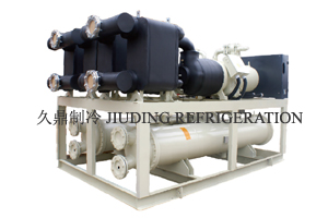 Efficient water chilling unit for refrigeratory