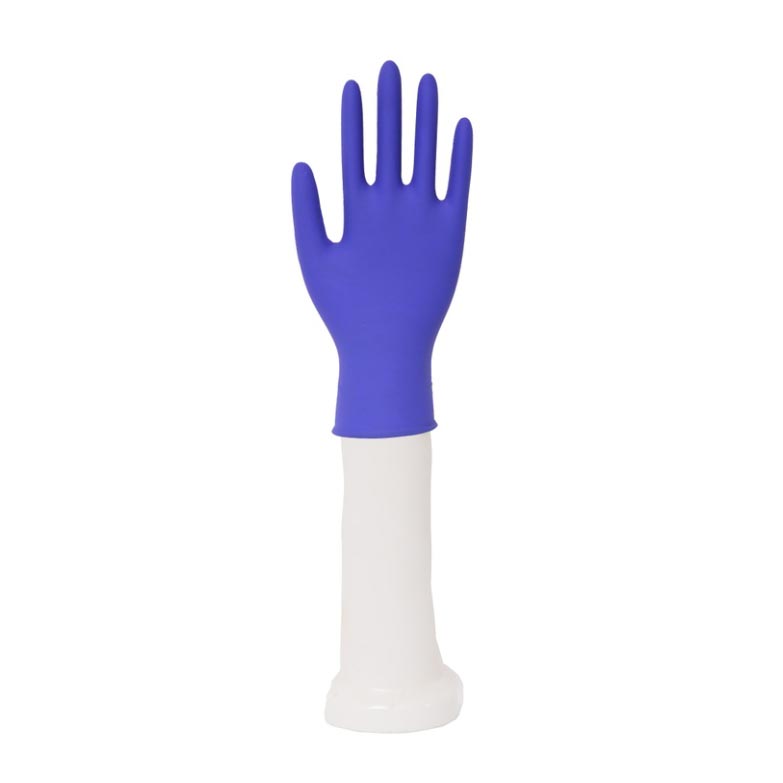 Nitrile / latex gloves