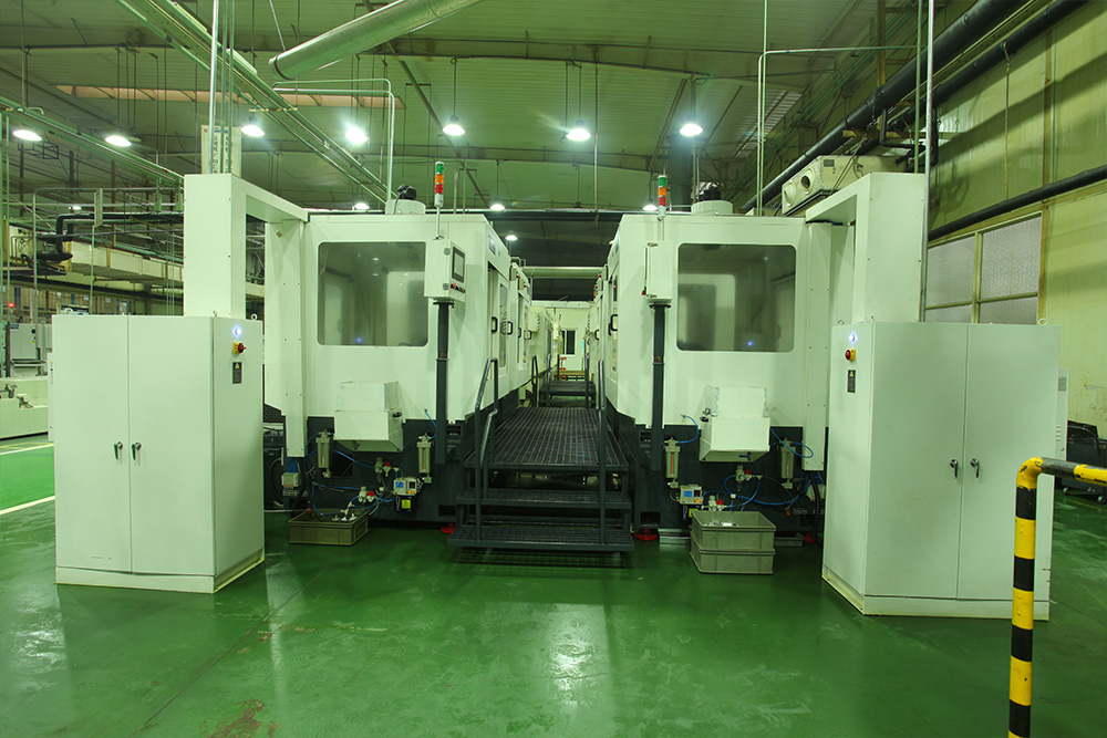 Full automatic special milling machine for blades