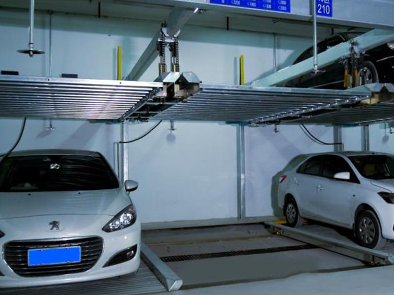 Two-layer lifting and traversing EV type (which can charge new energy vehicles)