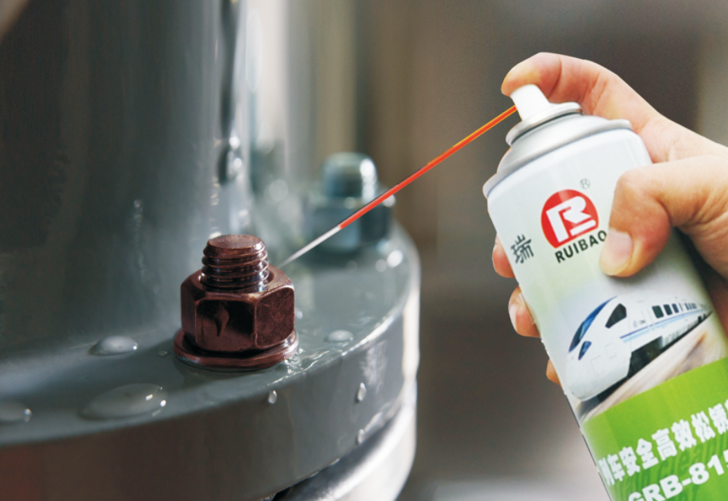 GRB-815 safe and efficient rust remover for trains