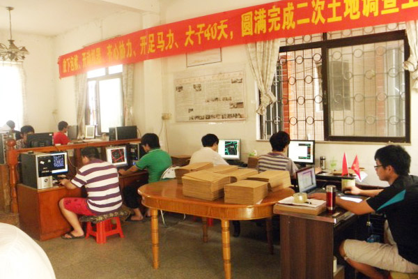 Guangzhou Panyu project department staff work in tension