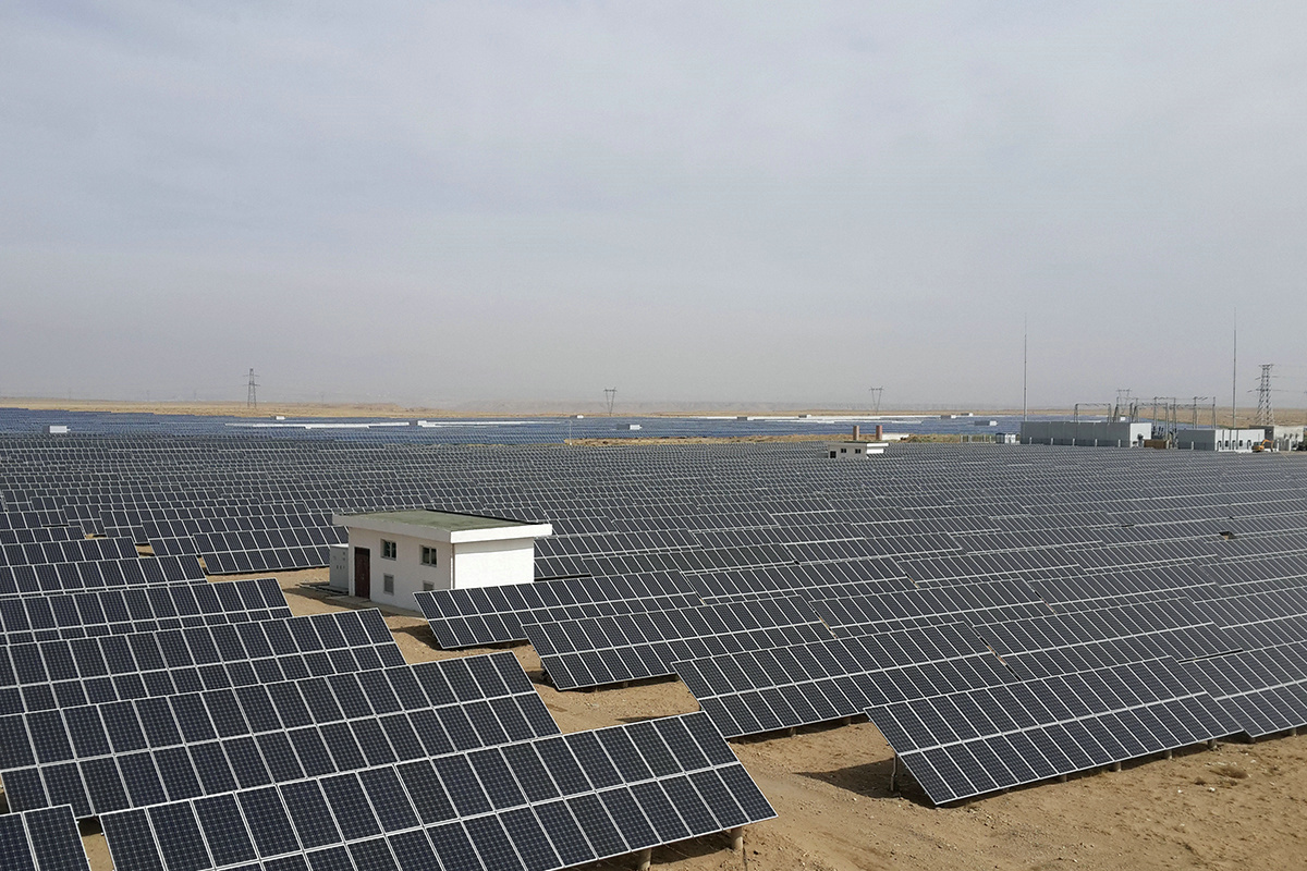Usina solar de 10 MW na China