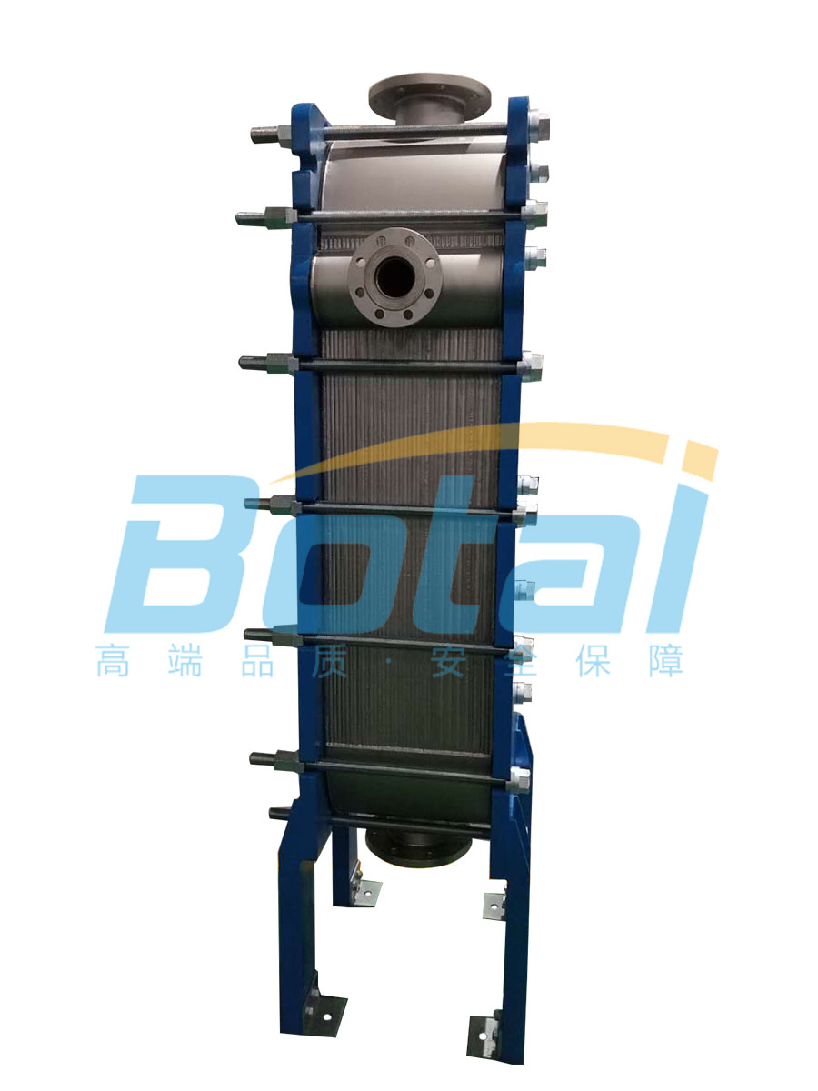 Fully welded plate and frame heat exchanger