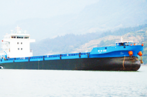 Yangtze River distribution dual-purpose vessel