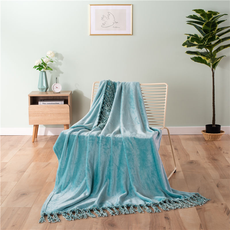 ORT3LY14 Flannel blanket with fringe (OKO BSCI)