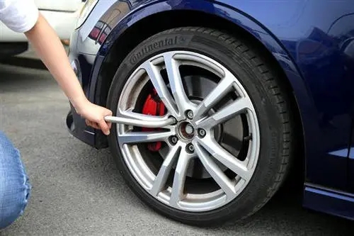 Are those summer run-flat tires really useful?