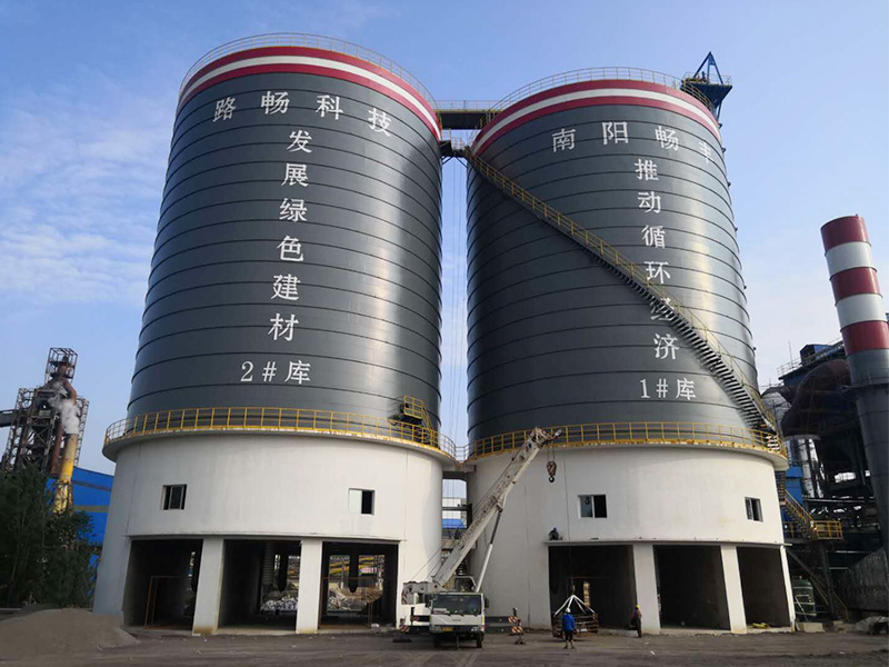 Two 10,000-ton steel silos of Longcheng Group