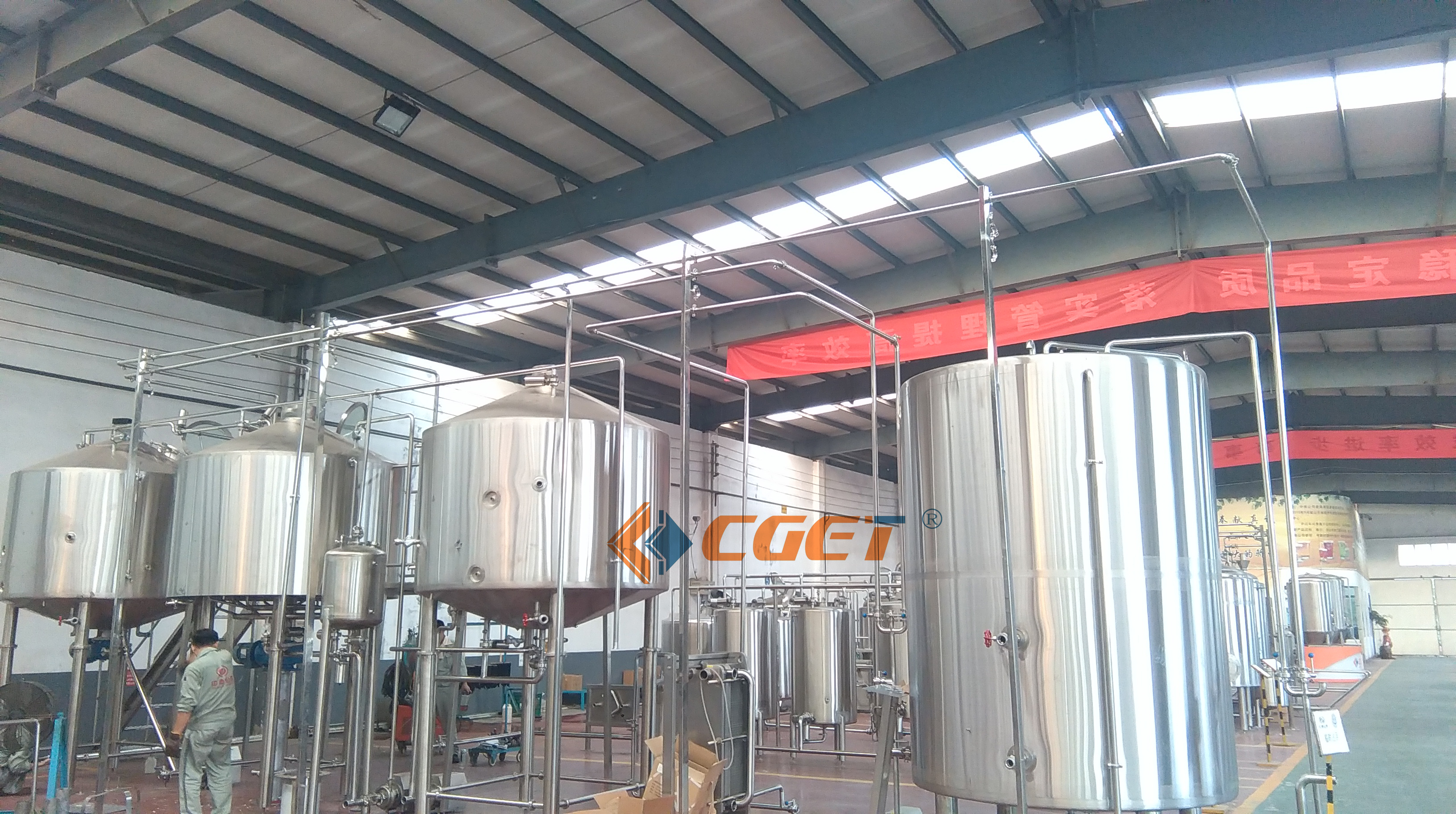 the CGET3000L three-pot three-vessel brewing saccharification system 