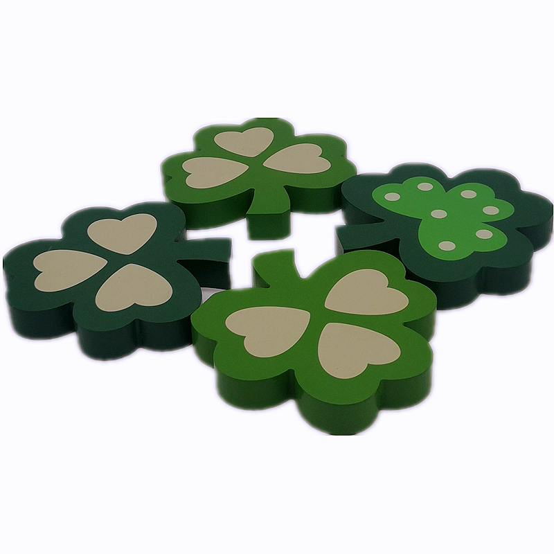 Customized St. Patrick's Day Wood Shamrock Green Four Leaf Clover Signs Wooden Holiday Blocks