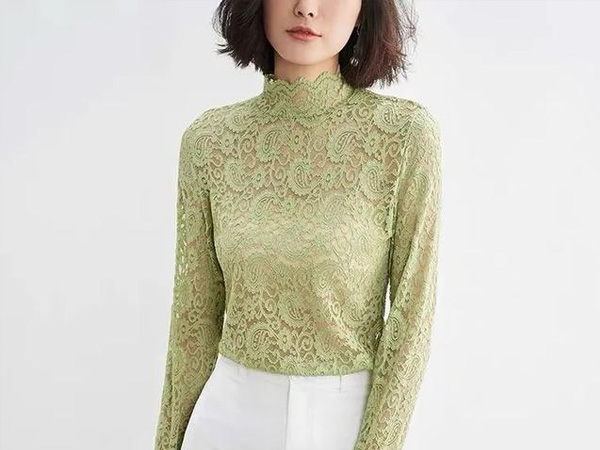Lace bottoming shirt, the beauty that will never be absent in fashion