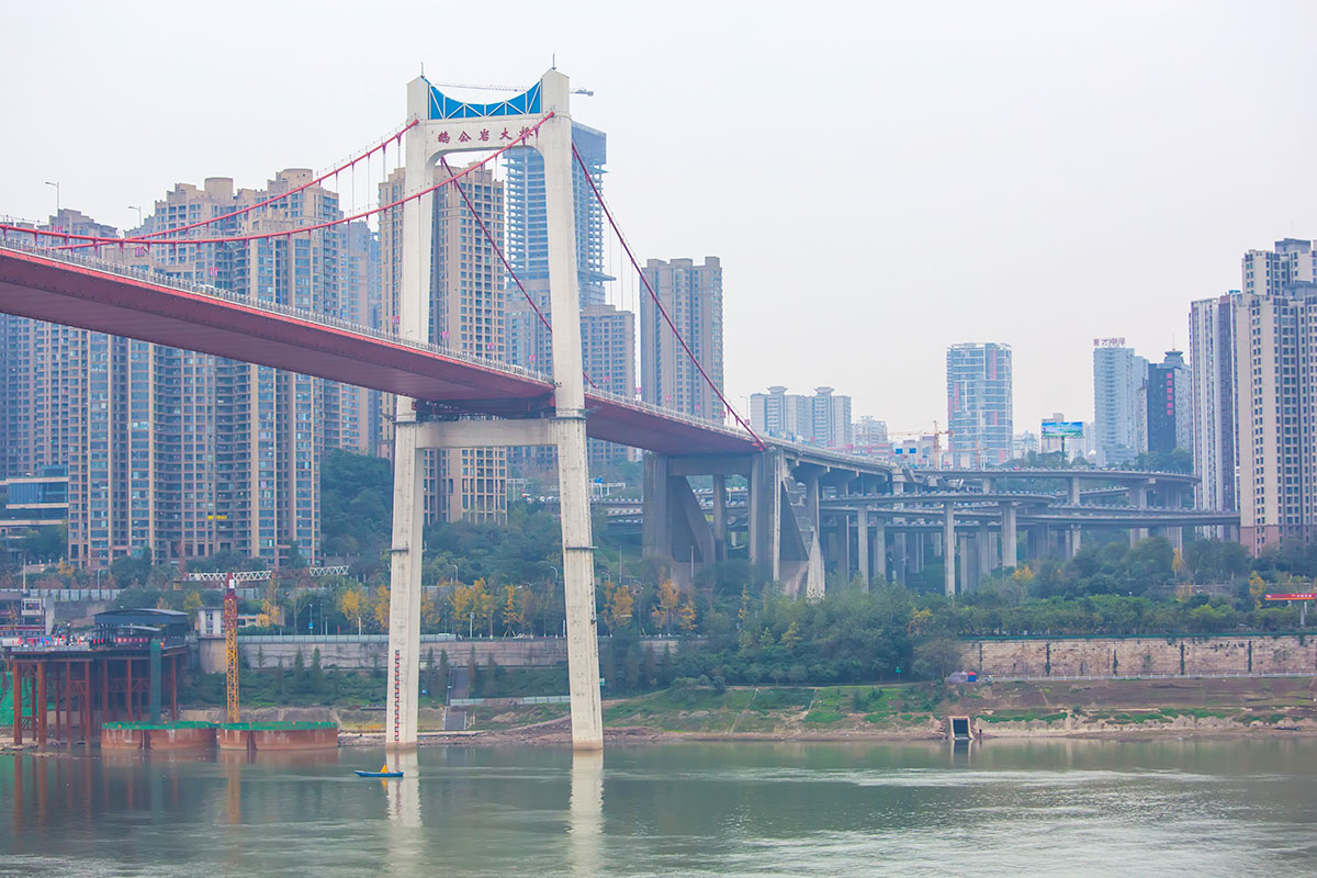 重庆长江鹅公岩大桥工程：重庆文明施工工地