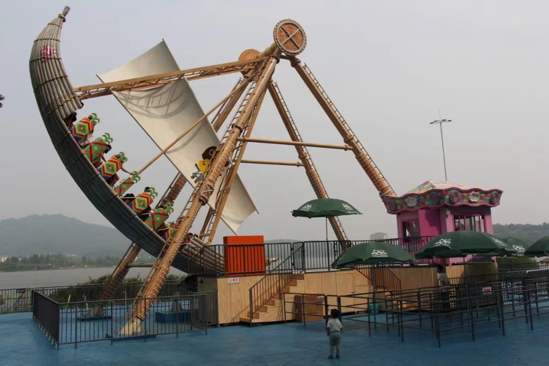 32 Seats  Pirate Ship Big Theme Park Ride