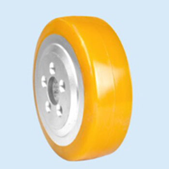 Middle force forklift driving wheel