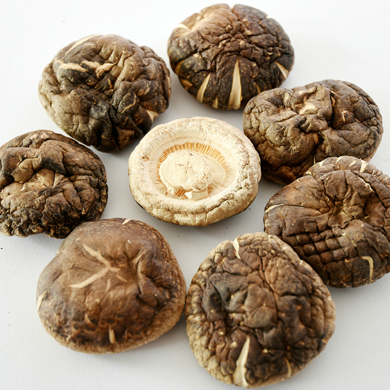 DRIED SMOOTH SHIITAKE SERIES CULTVATED IN AUTUMN