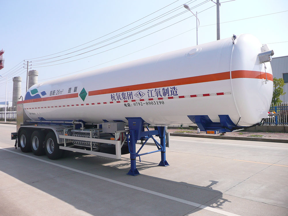 Cryogenic liquid transport semi-trailer