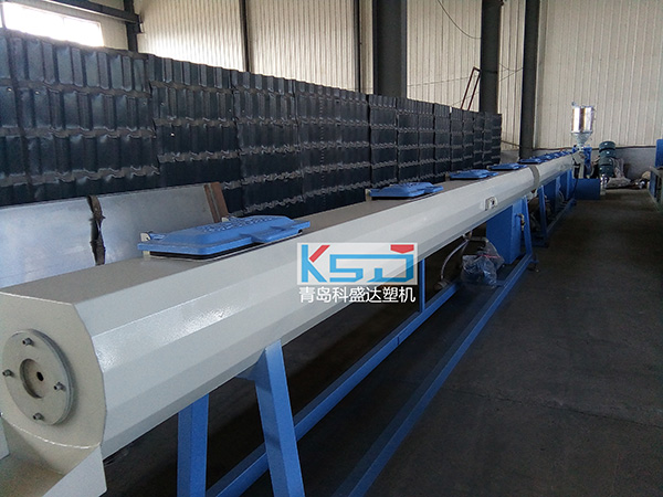 HDPE/PP pipe production line