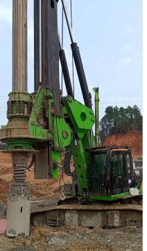 KR220 rotary drilling rig