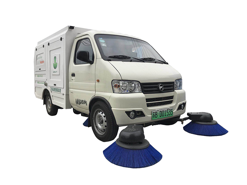 江苏扫地车厂家:工厂清洁为什么用高效扫地车