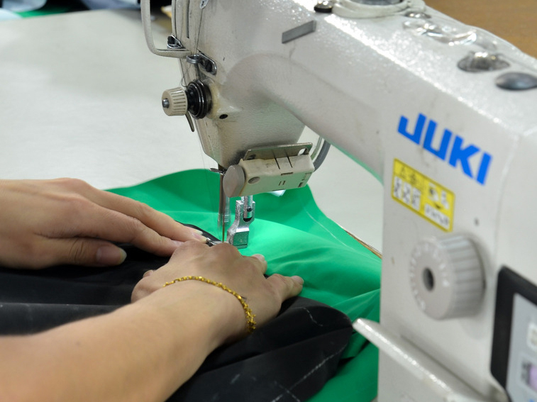 Information technology has become the mainstream of sewing equipment product technology development