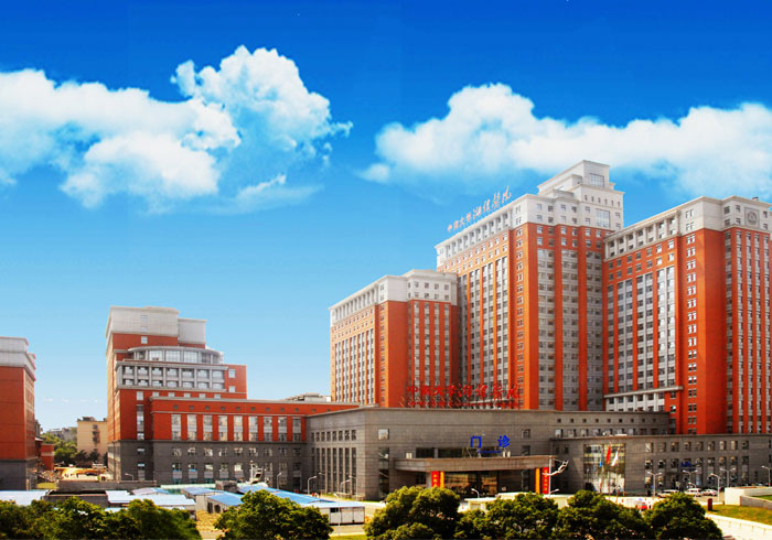 《中南�L大学湘雅医院》--第四项中国建筑工程∑鲁班奖