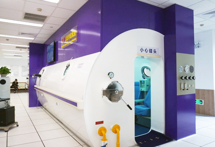 Dual-Cabins Flat-Bottomed Hyperbaric Oxygen Chamber