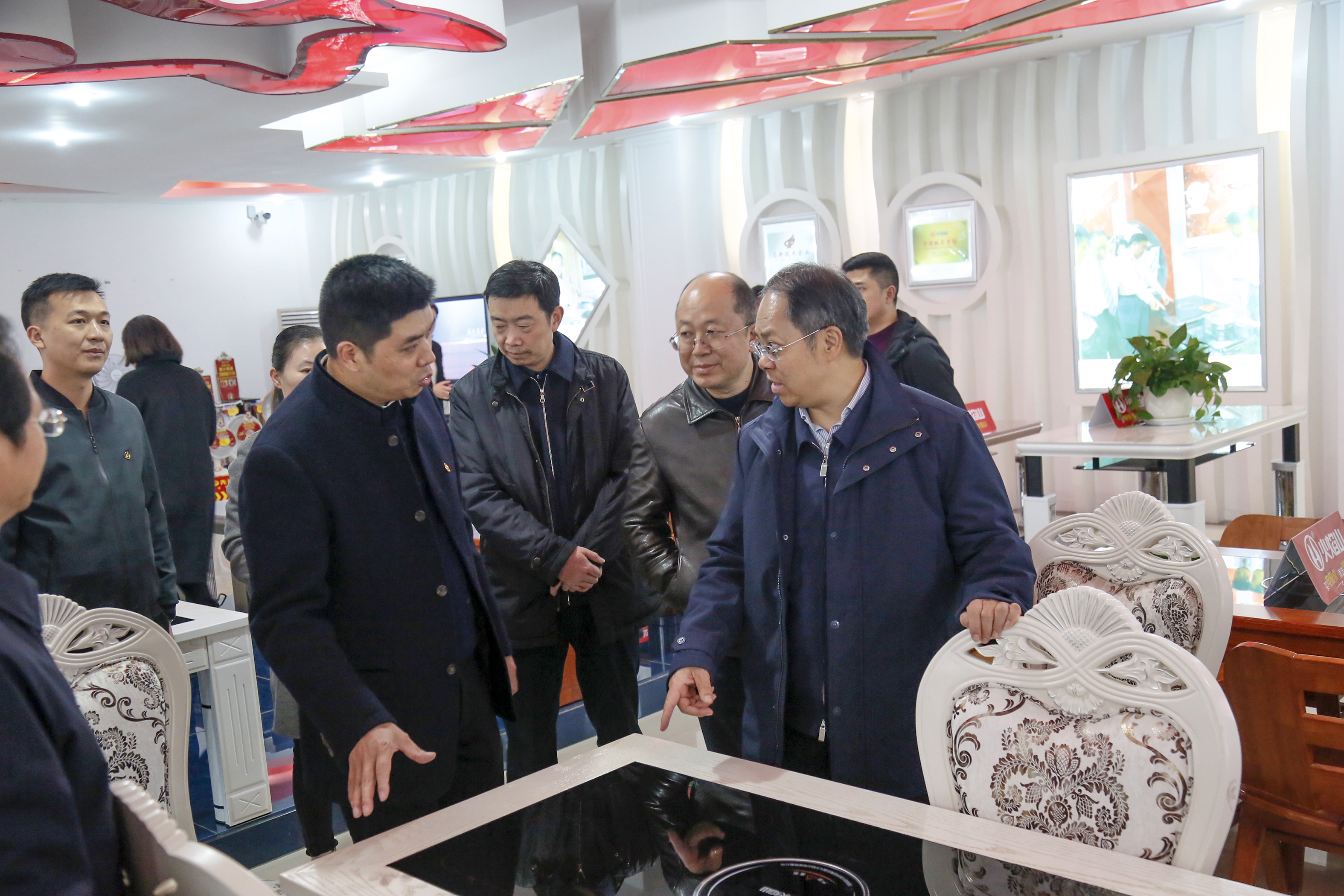 副省长陶长海到贵州火焰山电器股份有限企业调研